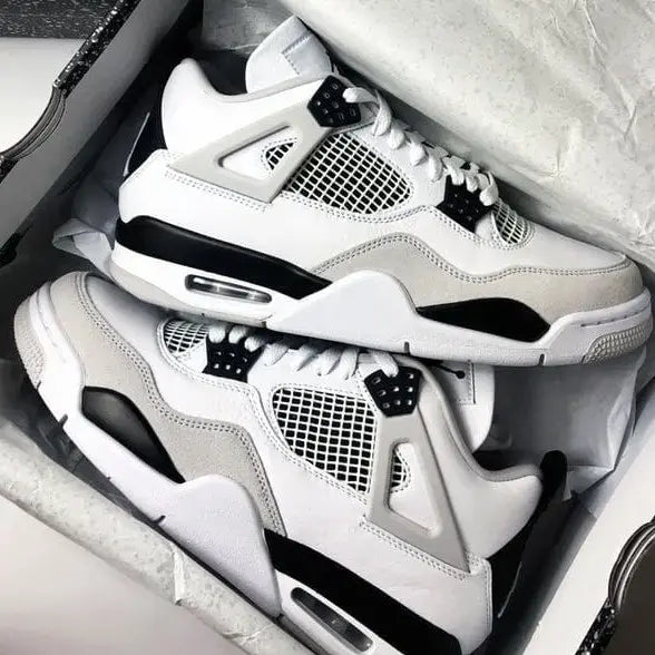 Jordan Retro 4 military black