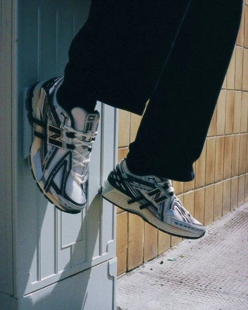 New Balance 1906A Silver Metallic
