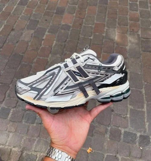 New Balance 1906A Silver Metallic