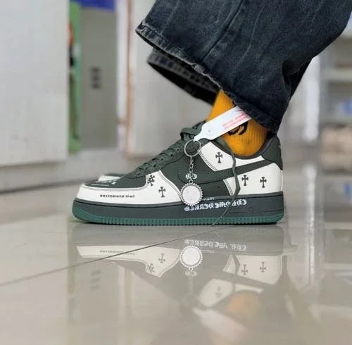 Nikee Air Force 1 Low Chrome Heart