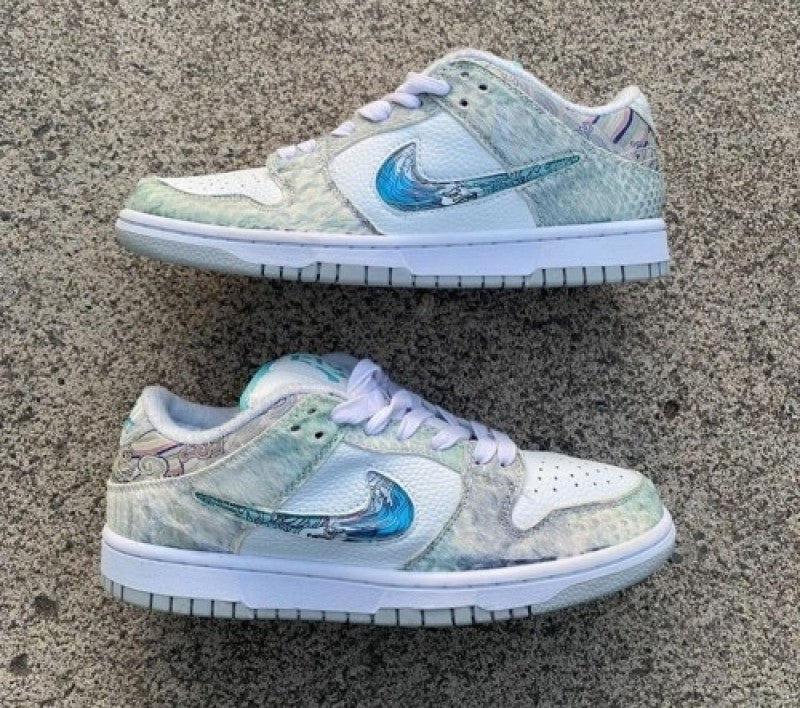 Nik e SB Dunk Year of the Dragon Steam Puppet Sneakers