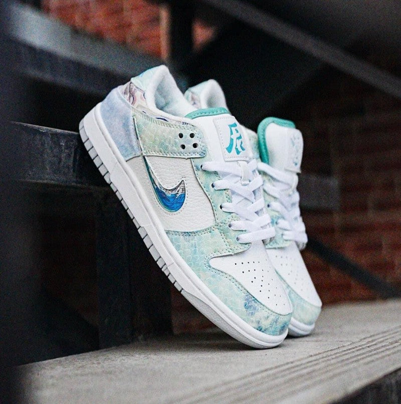 Nik e SB Dunk Year of the Dragon Steam Puppet Sneakers